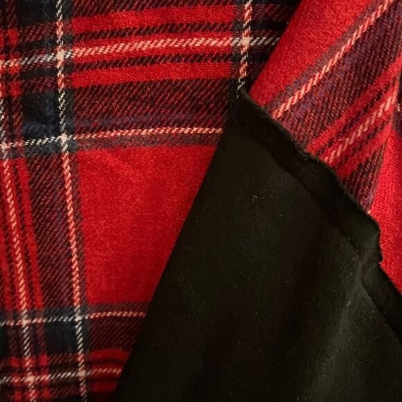 Plaid button down Shacket w black sweatshirt sleeves and hood NWOT L - Picture 2 of 11